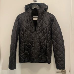 Aritzia TNA fleece lined puffer jacket